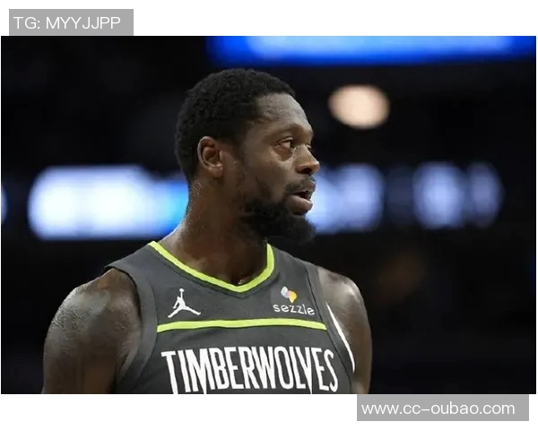 兰德尔半场表现稳定11投6中贡献14分4篮板1助攻1抢断 兰德尔半场表现稳定11投6中贡献14分4篮板1助攻1抢断