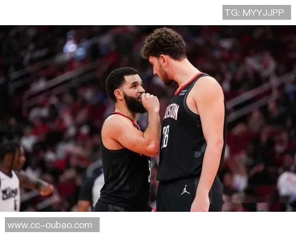 周五竞彩篮球看点:活塞与火箭展开激烈对决汤普森兄弟同场竞技争夺荣耀 周五竞彩篮球看点:活塞与火箭展开激烈对决汤普森兄弟同场竞技争夺荣耀